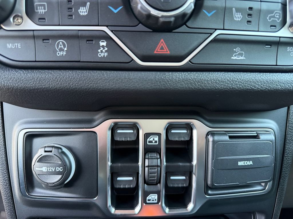 New 2025 Jeep Wrangler Sport S image 28
