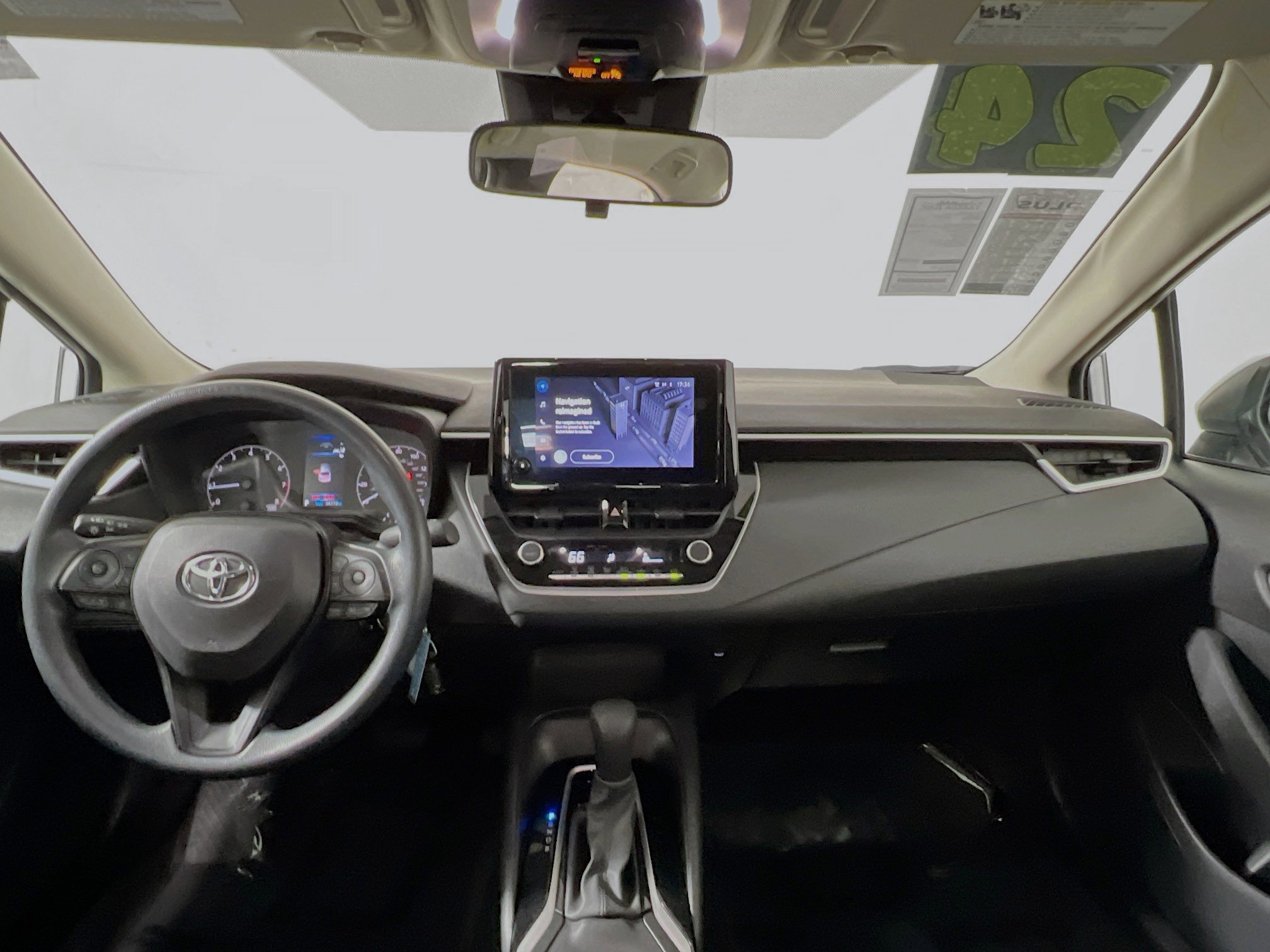 Used 2024 Toyota Corolla LE image 29