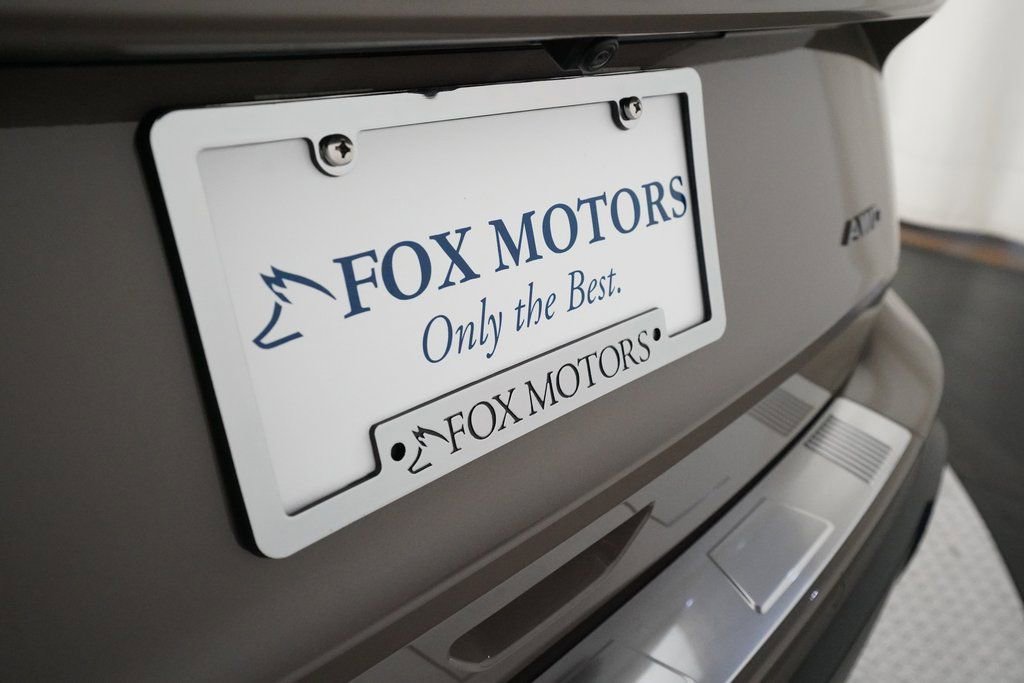 Used 2025 Nissan Rogue SV w/ SV Premium Package image 38