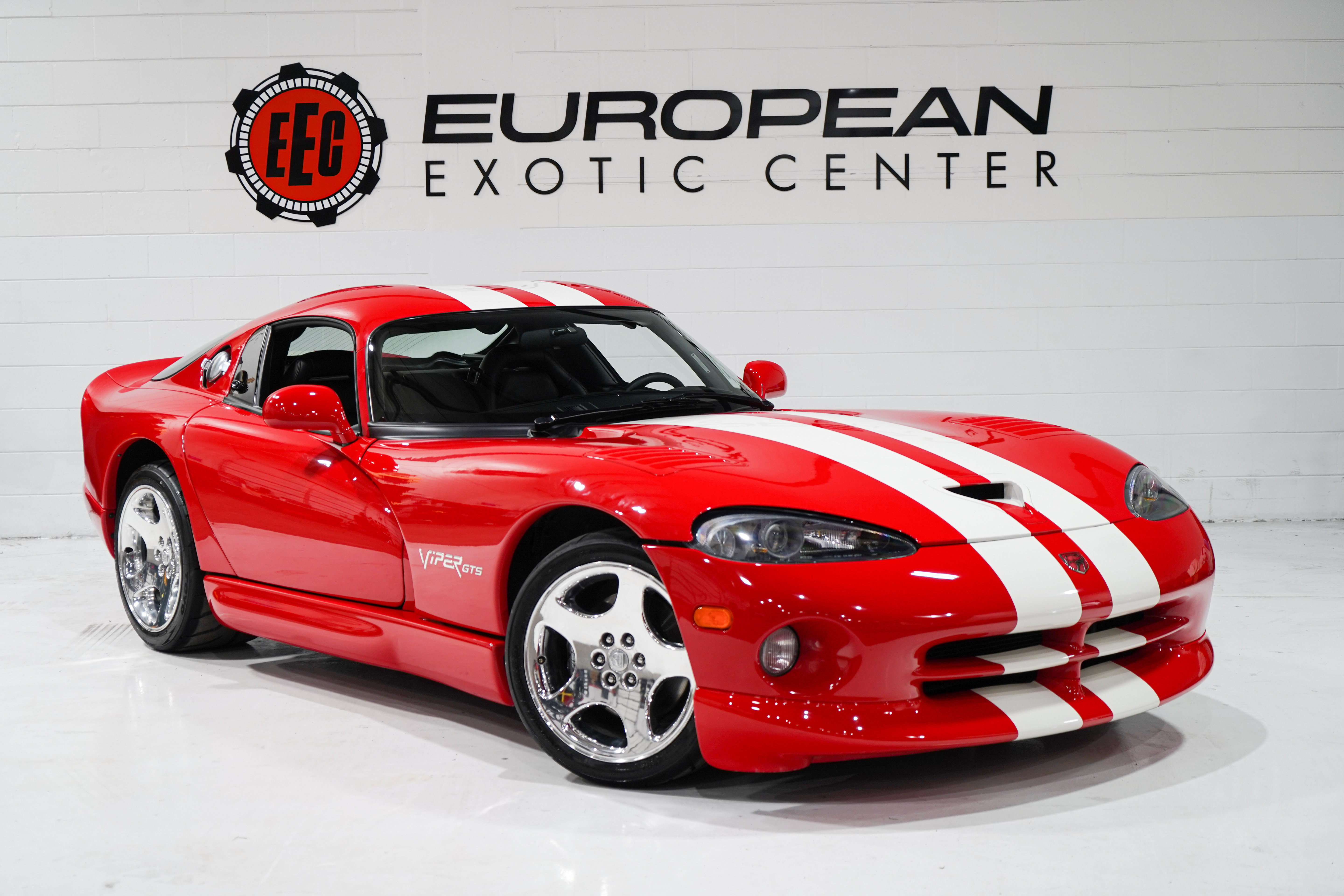 Used 2002 Dodge Viper GTS RWD image 1