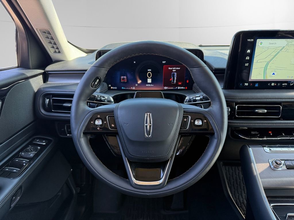 Used 2025 Lincoln Aviator 2WD image 12