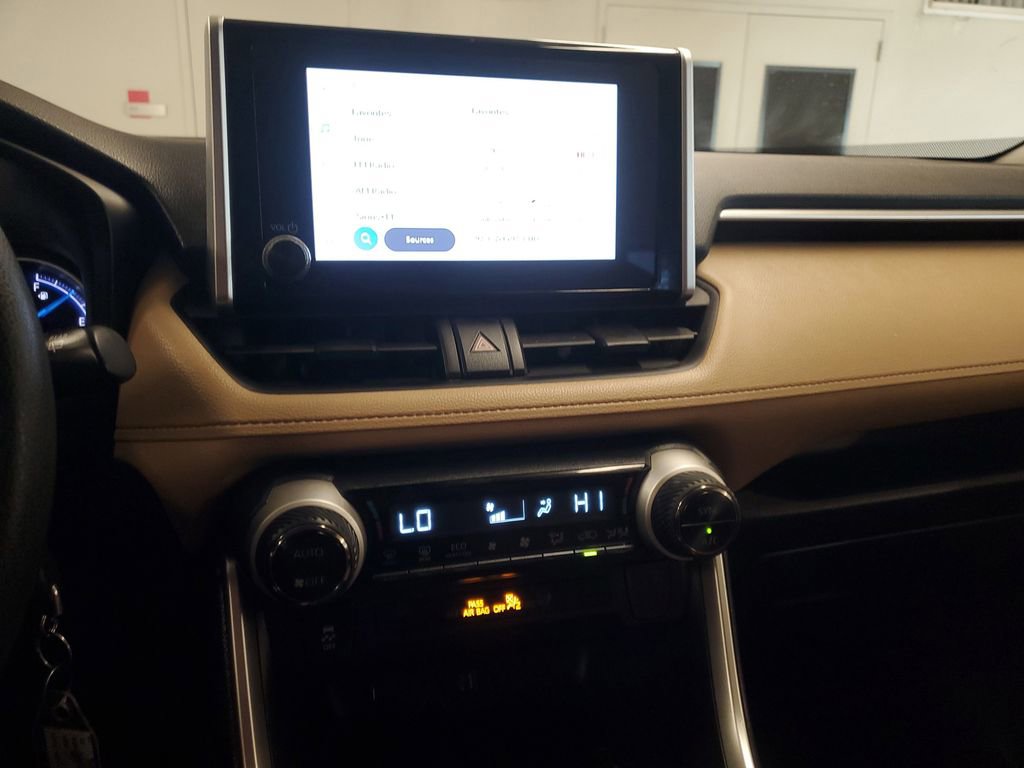 Certified 2023 Toyota RAV4 LE image 24