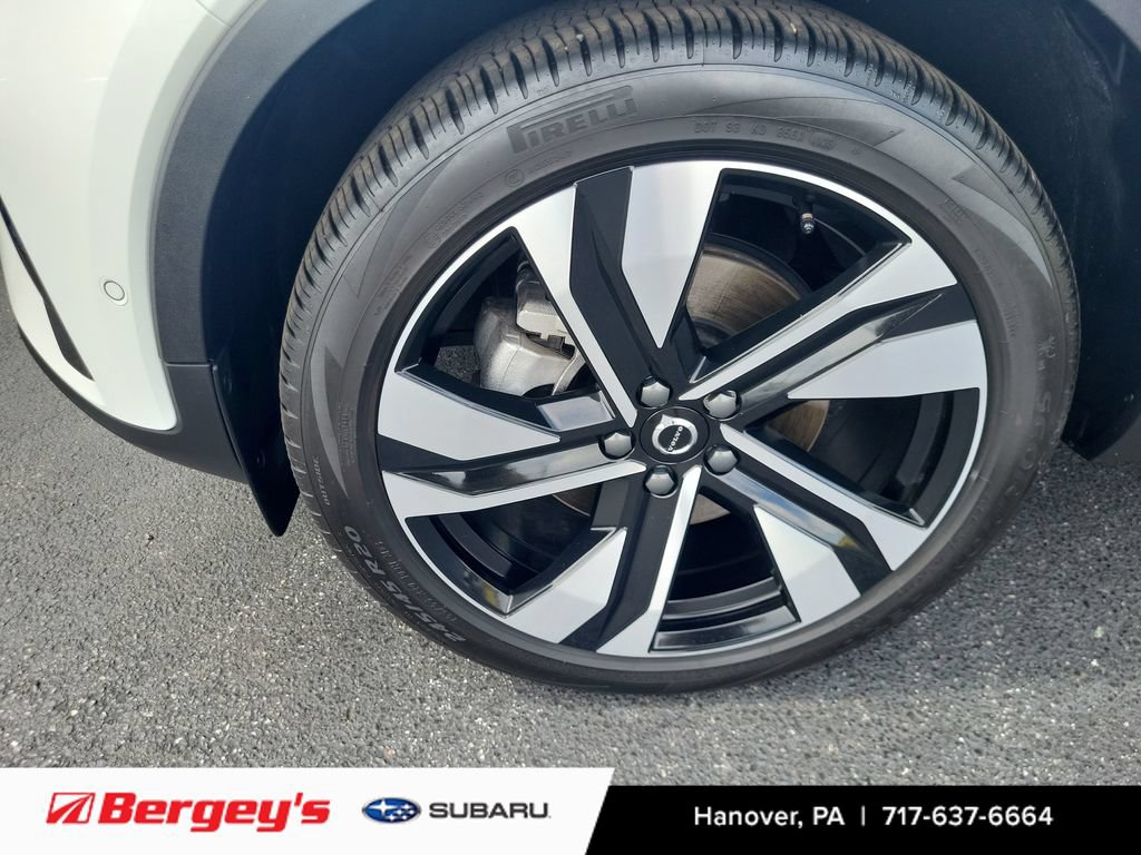 Used 2024 Volvo XC40 B5 Ultimate w/ Protection Package Premier AWD/4WD image 18
