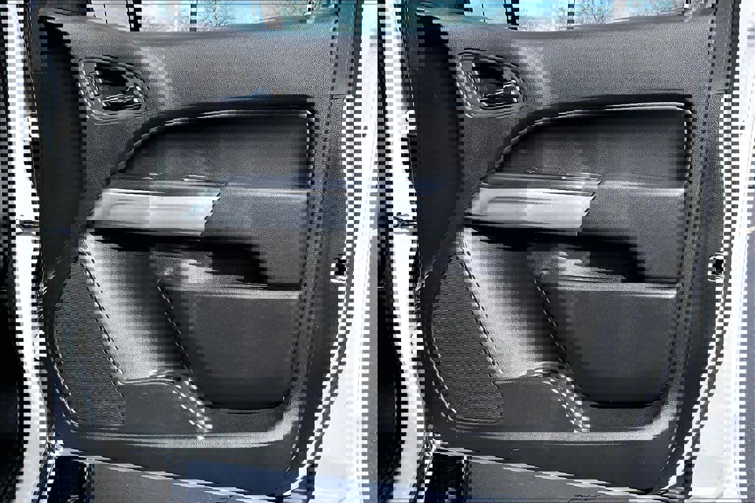 Used 2022 Chevrolet Colorado LT w/ Fleet Safety Package image 26