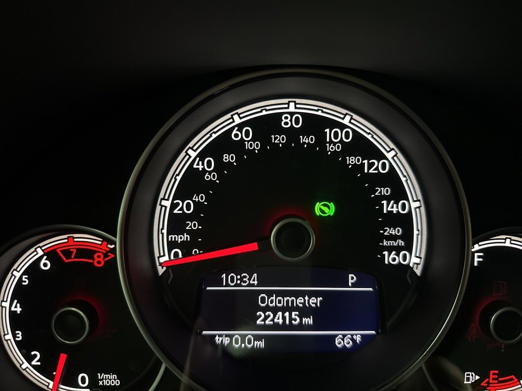 Used 2019 Volkswagen Beetle 2.0T SE image 15