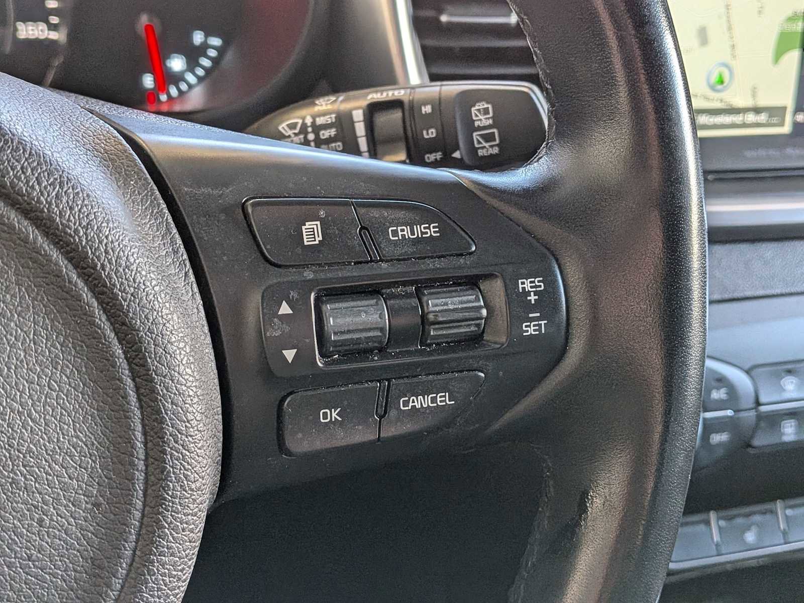 Used 2018 Kia Sorento SX image 24