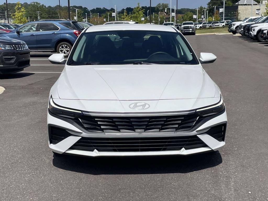 Certified 2024 Hyundai Elantra SEL FWD image 8
