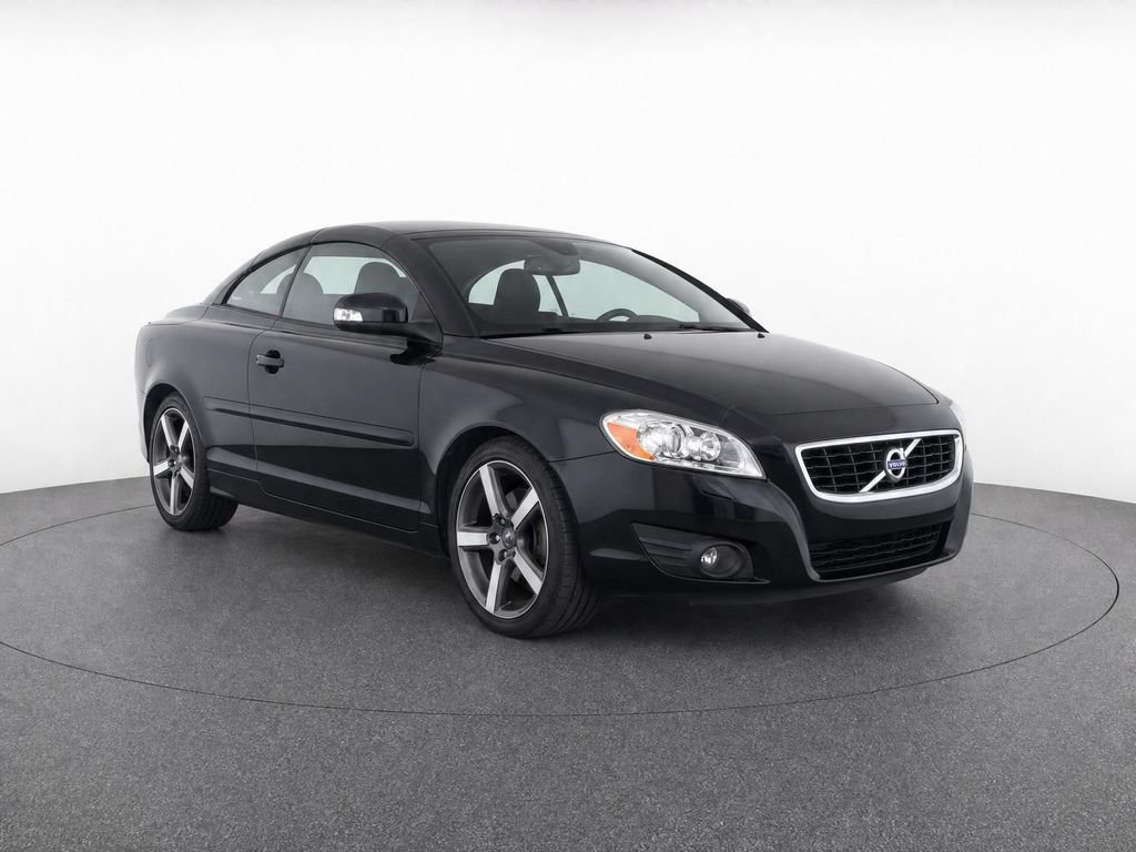 Used 2012 Volvo C70 T5 FWD image 2