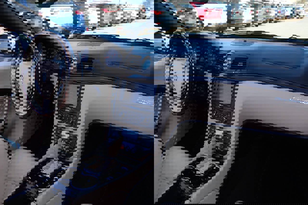 Used 2015 Maserati GranTurismo Convertible image 14