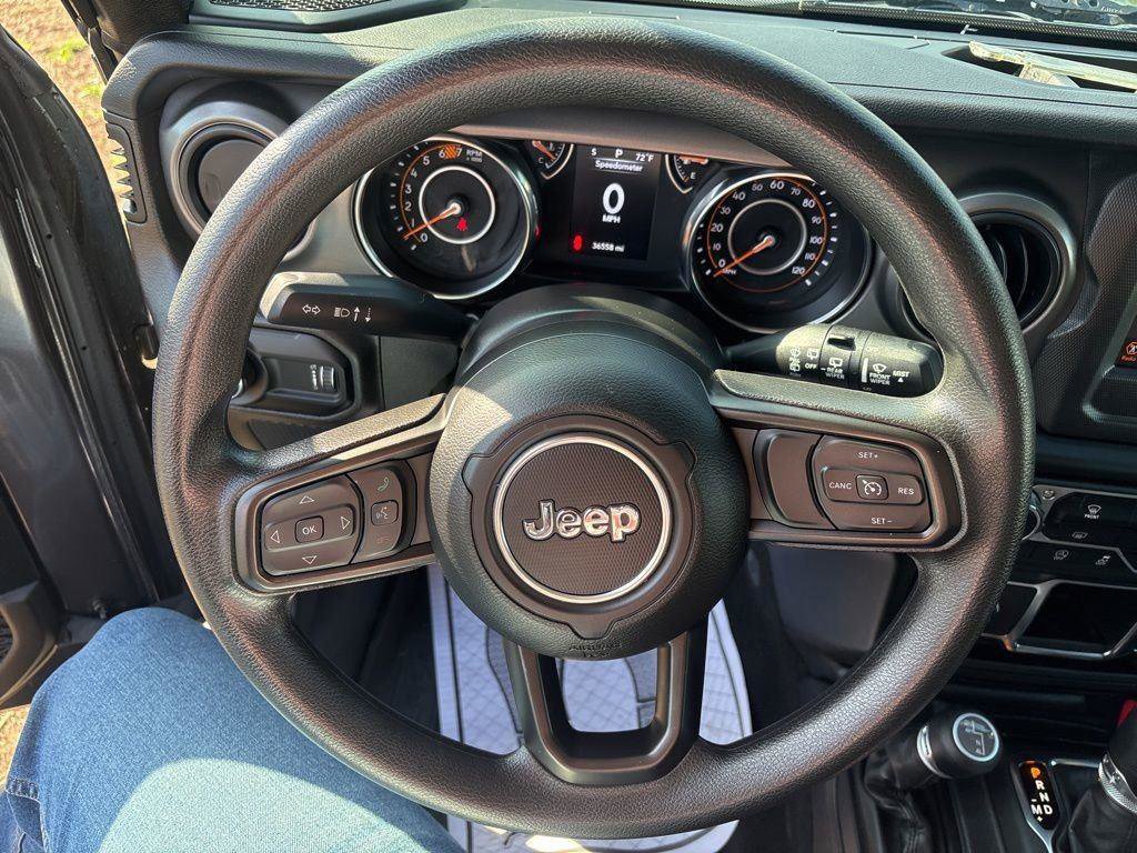 Used 2023 Jeep Wrangler Sport AWD/4WD image 15