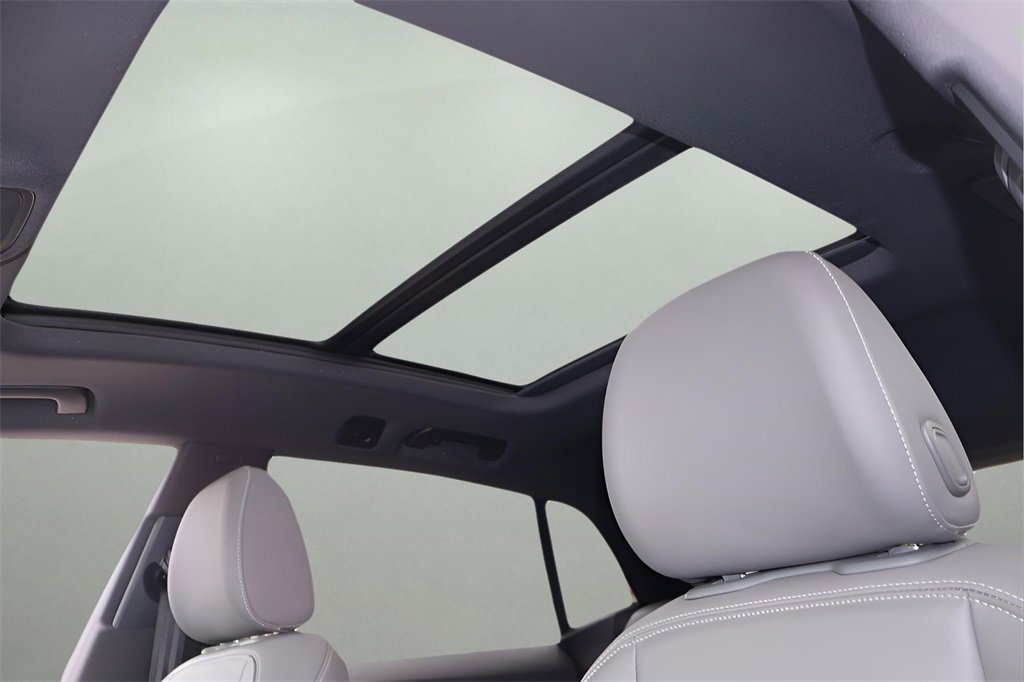 Used 2019 Audi Q8 Premium image 27