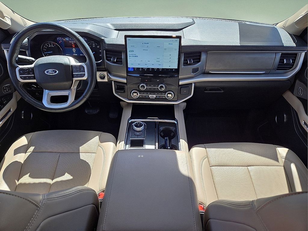 Used 2022 Ford Expedition XLT image 19