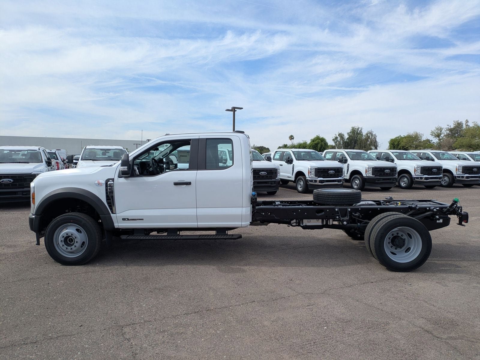 New 2026 Ford F550 4x4 Supercab Super Duty image 31