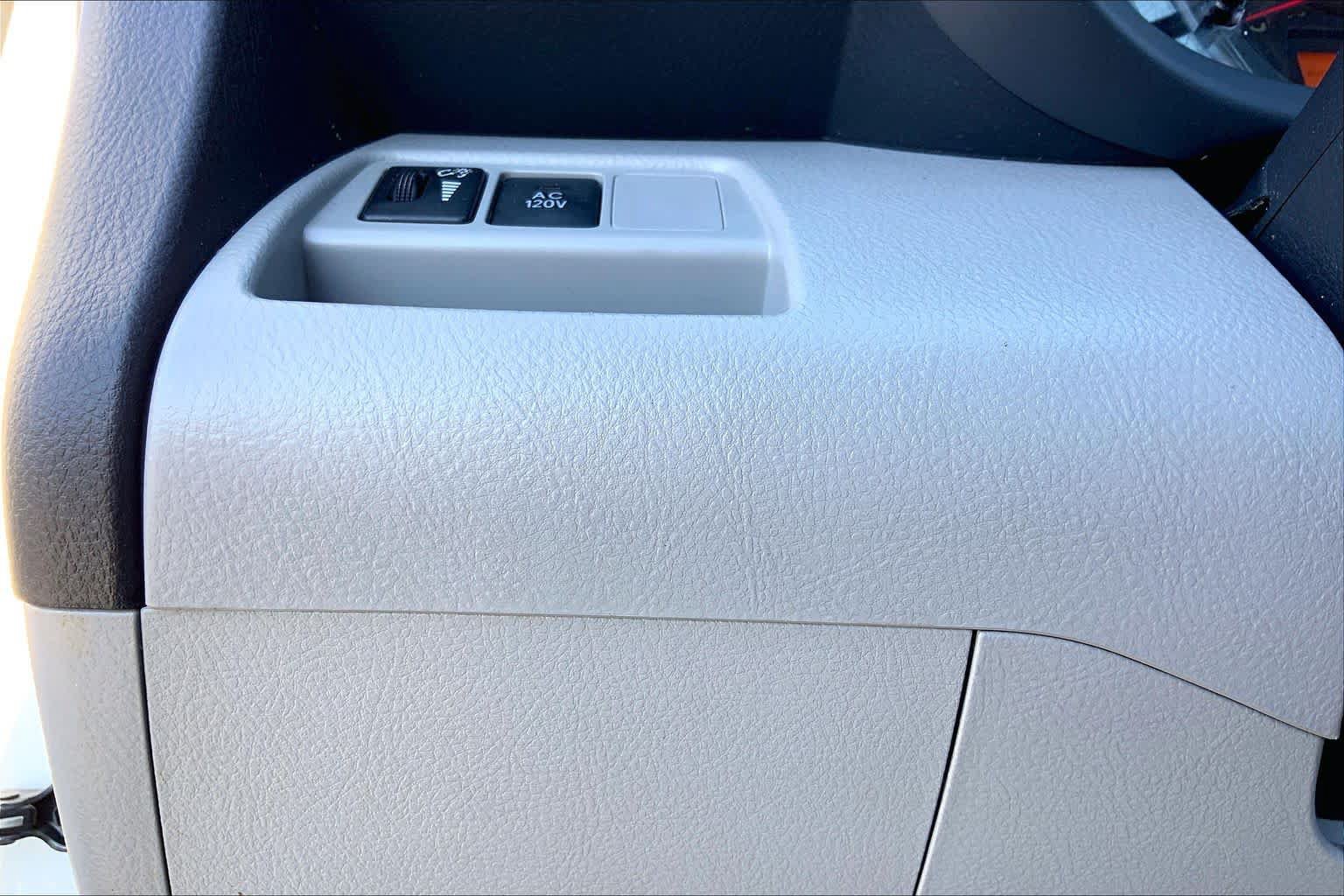 Used 2010 Toyota RAV4 Limited FWD image 31