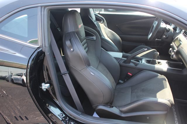 Used 2014 Chevrolet Camaro Z/28 RWD image 30