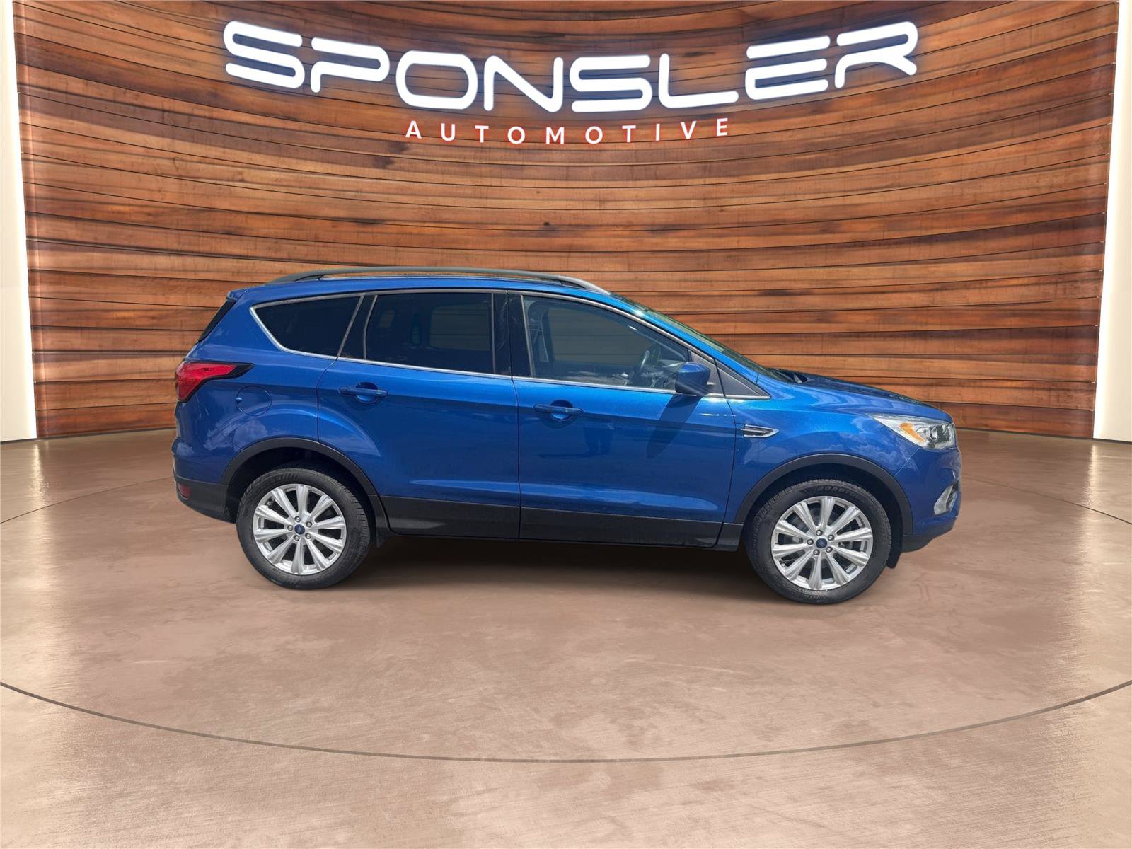 Used 2019 Ford Escape SEL AWD/4WD image 8
