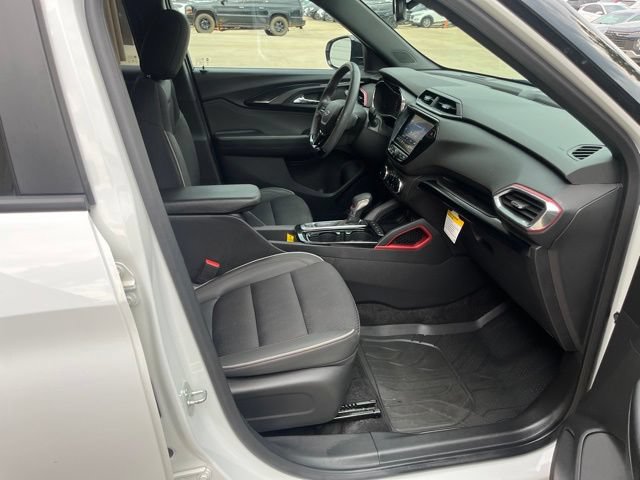 Used 2023 Chevrolet TrailBlazer RS w/ Convenience Package FWD image 15