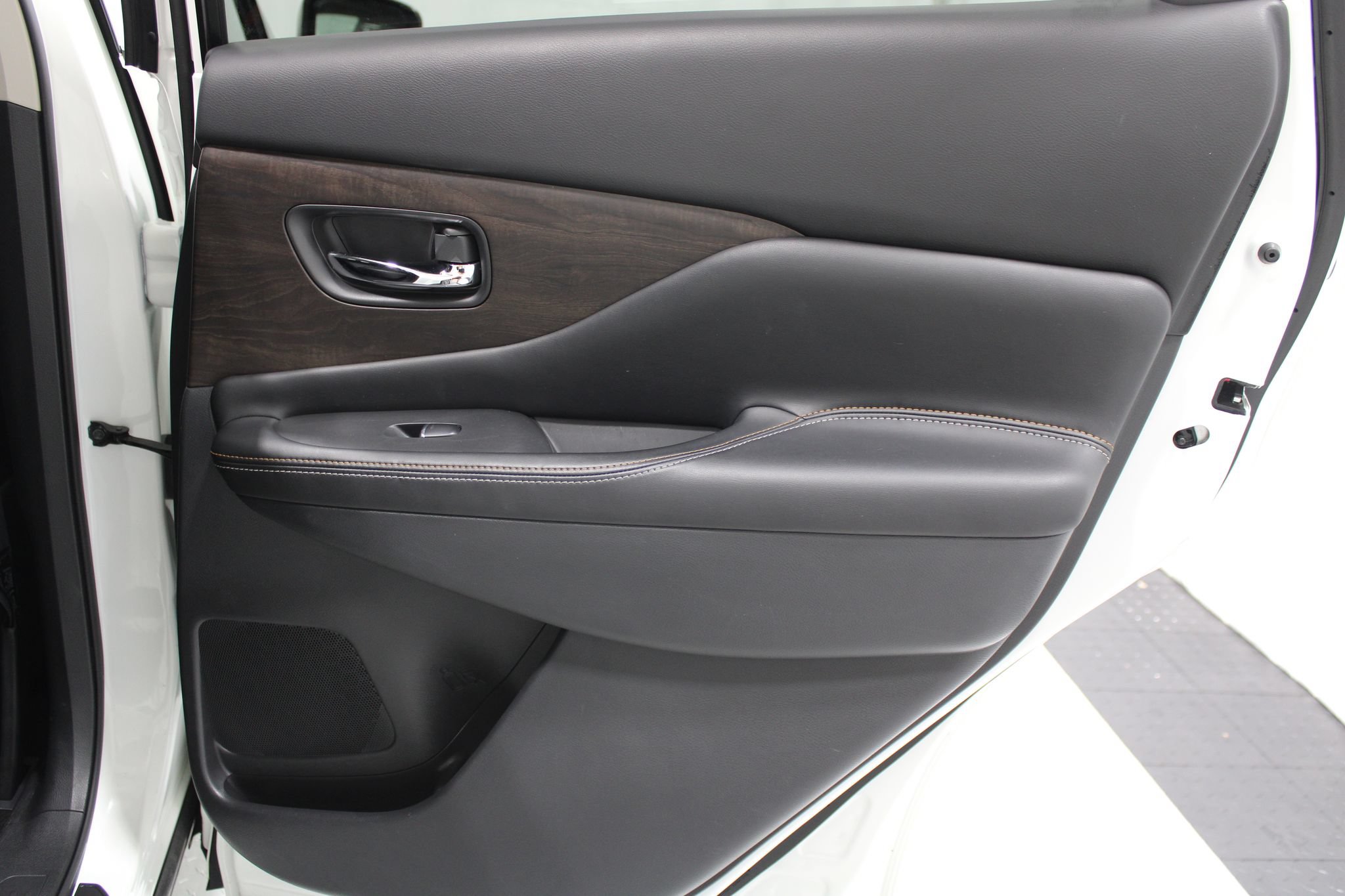 Used 2023 Nissan Murano Platinum AWD/4WD image 21
