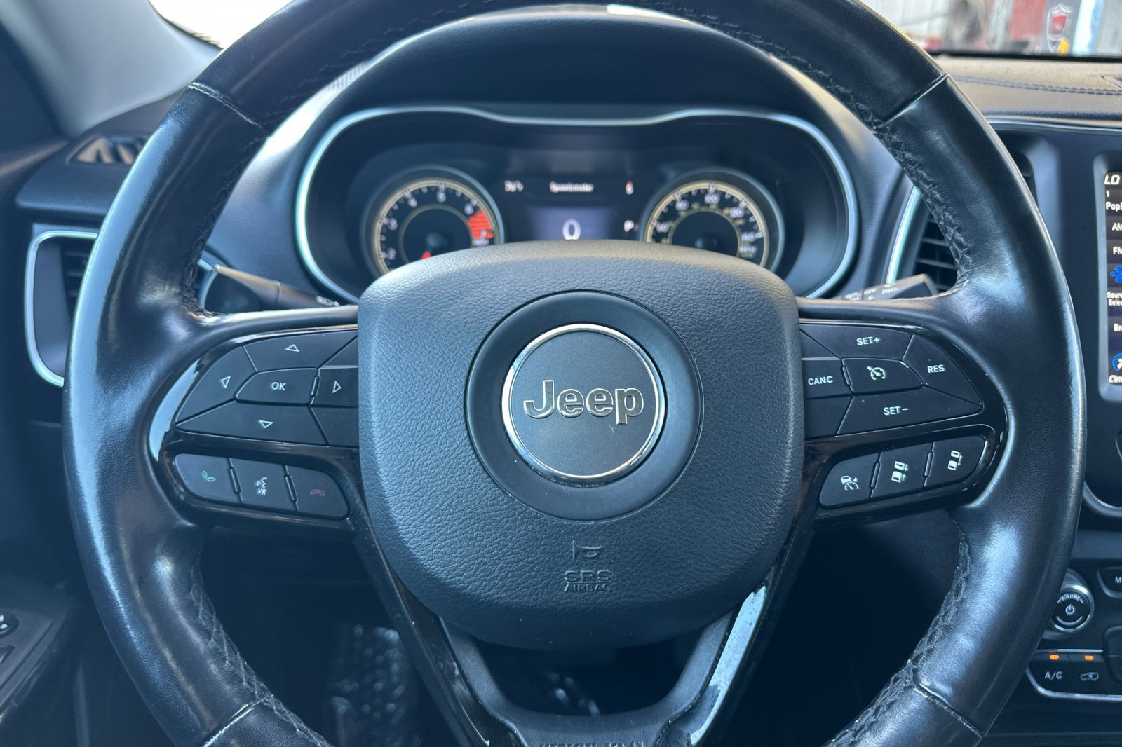 Certified 2023 Jeep Cherokee Altitude Lux AWD/4WD image 24