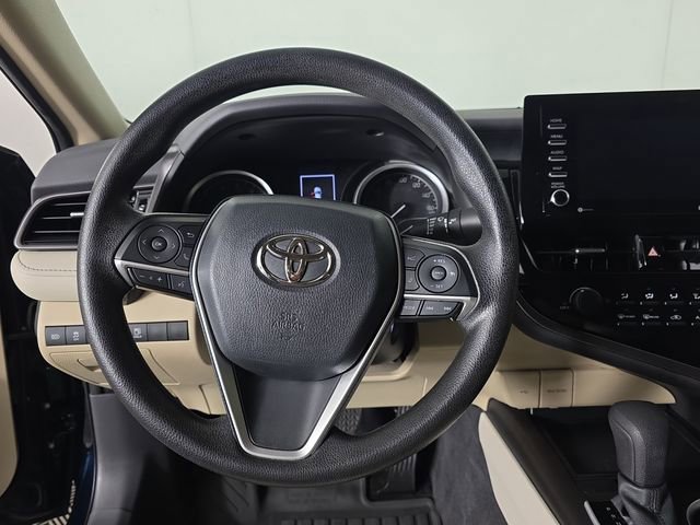 Used 2021 Toyota Camry LE FWD image 10