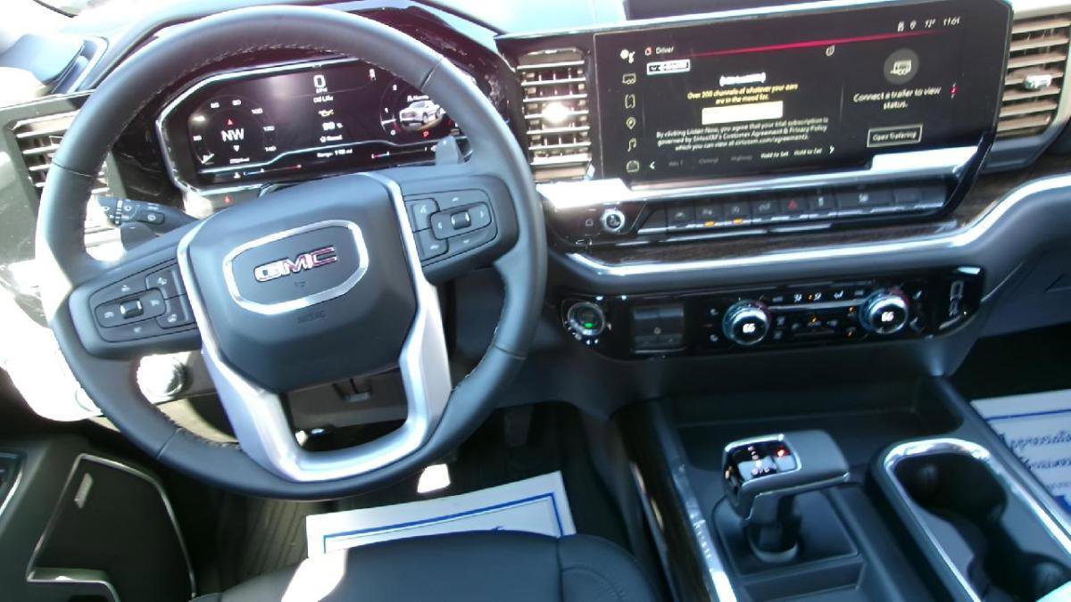 Used 2025 GMC Sierra 1500 Elevation w/ Elevation Premium Package image 11