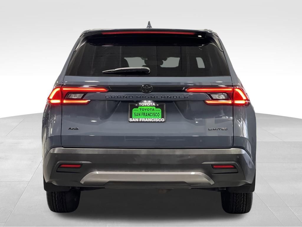 Certified 2024 Toyota Grand Highlander Limited image 4