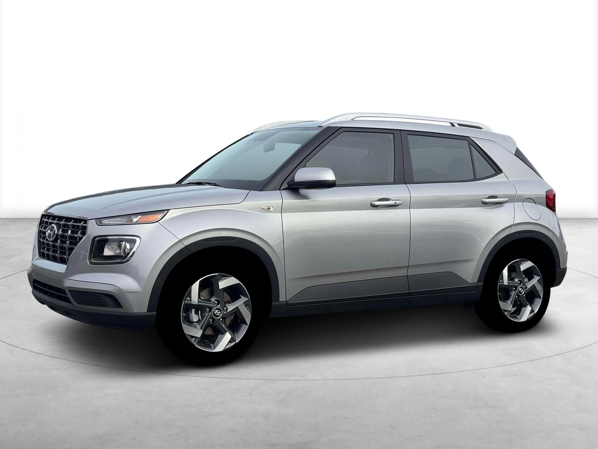 New 2026 Hyundai Venue SEL FWD image 2
