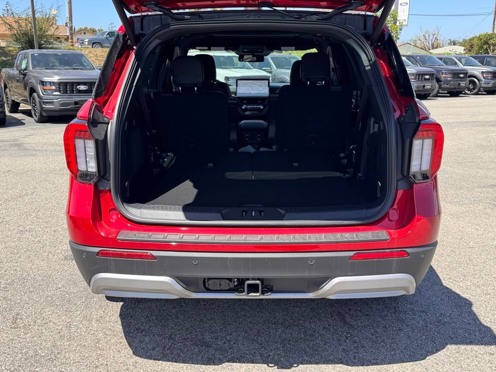 New 2026 Ford Explorer Platinum RWD image 13