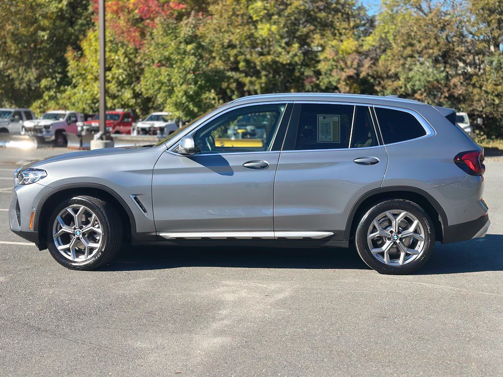 Certified 2024 BMW X3 xDrive30i w/ Premium Package AWD/4WD image 3