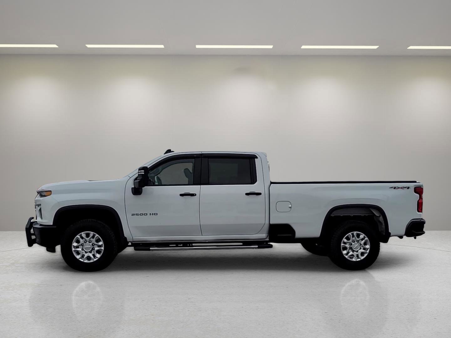 Used 2020 Chevrolet Silverado 2500 Custom w/ Custom Value Package image 5