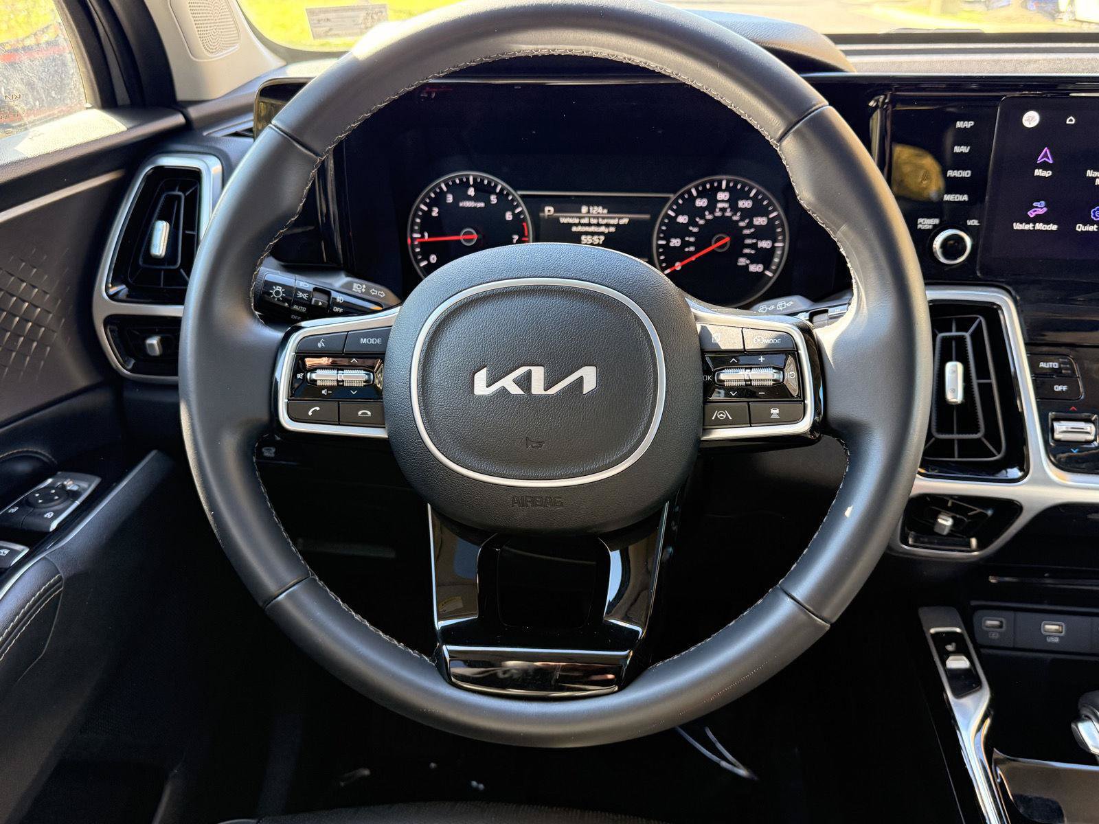 Used 2022 Kia Sorento SX FWD image 24