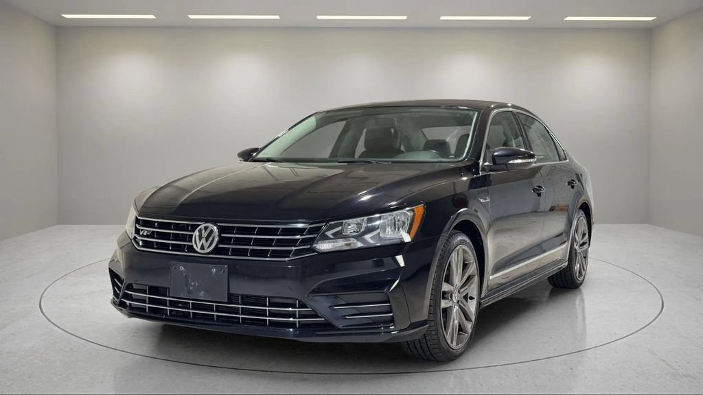 Used 2017 Volkswagen Passat 1.8T R-Line FWD image 16