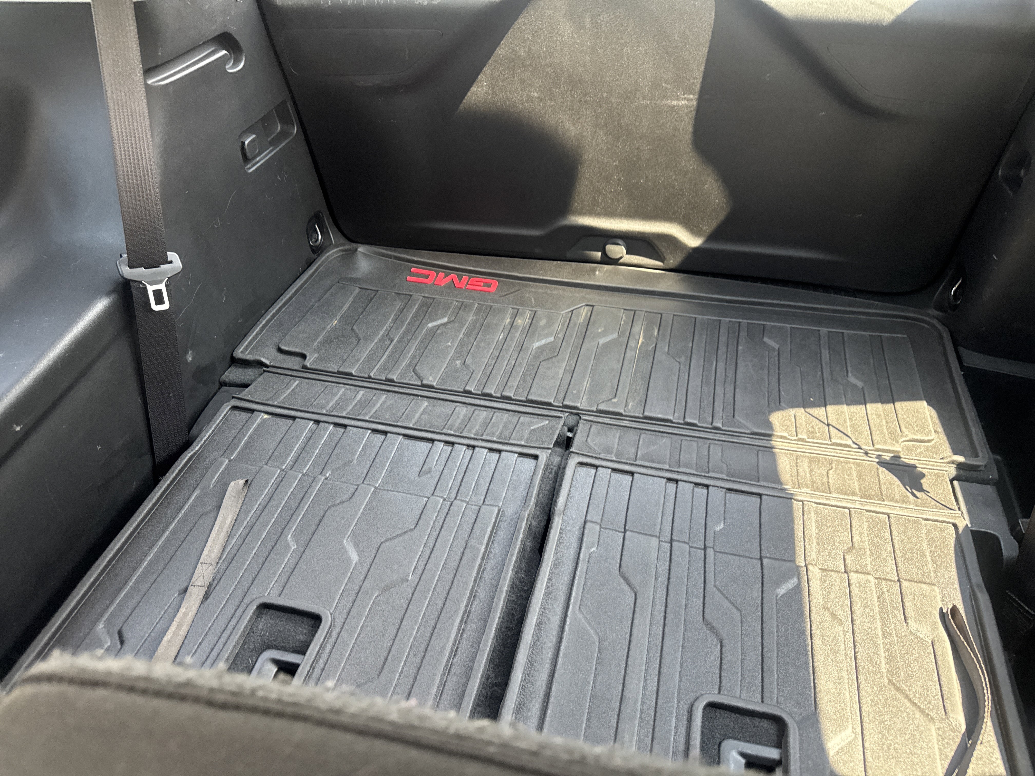Used 2019 GMC Acadia SLE AWD/4WD image 14