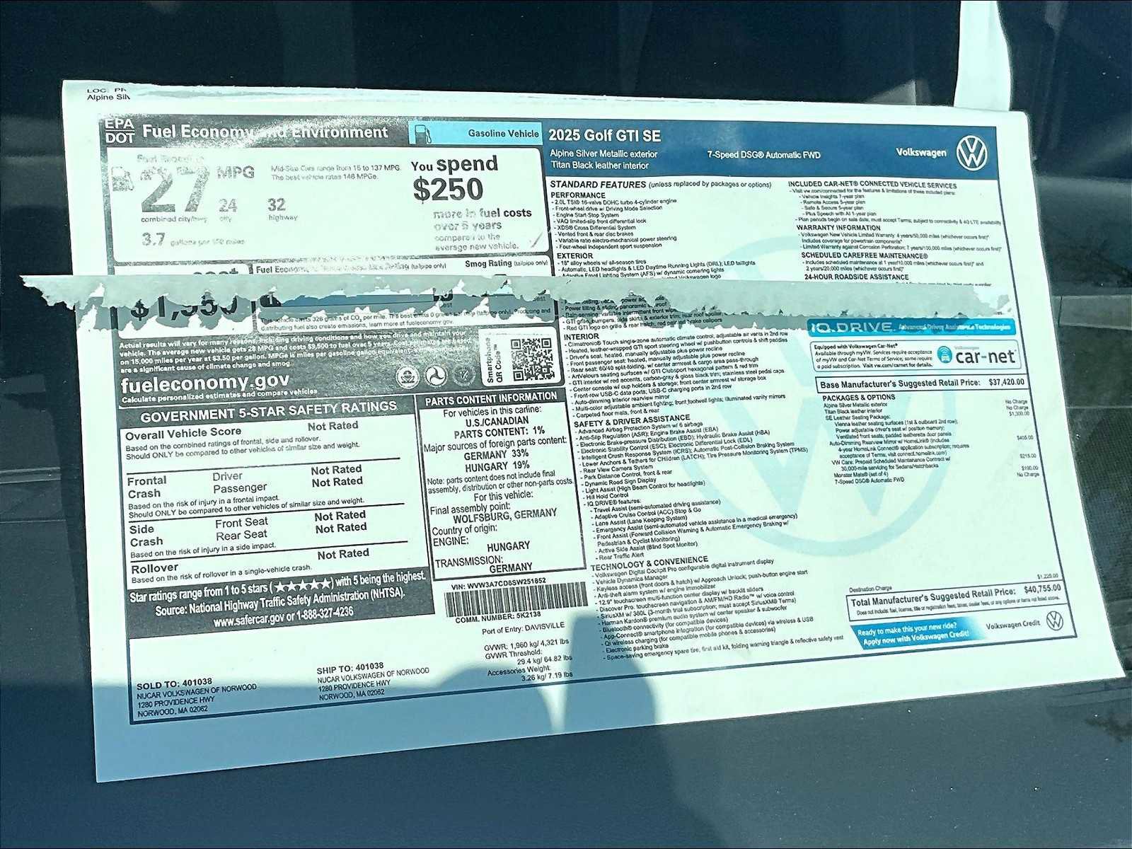 New 2025 Volkswagen GTI SE image 18