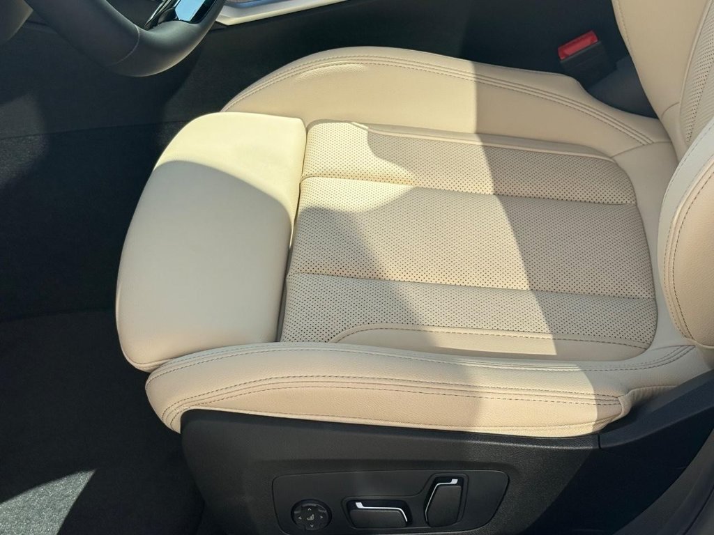 New 2026 BMW 330i xDrive Sedan AWD/4WD image 19