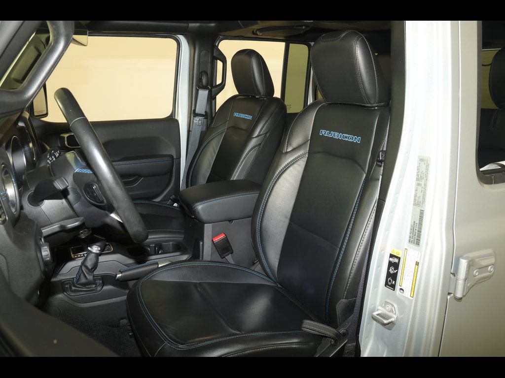Used 2022 Jeep Wrangler Unlimited Rubicon 4xe w/ Cold Weather Group AWD/4WD image 22