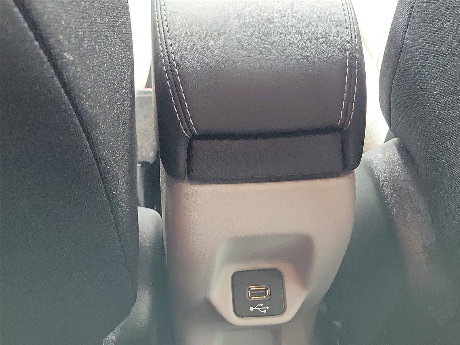 Used 2022 Jeep Renegade Latitude image 11