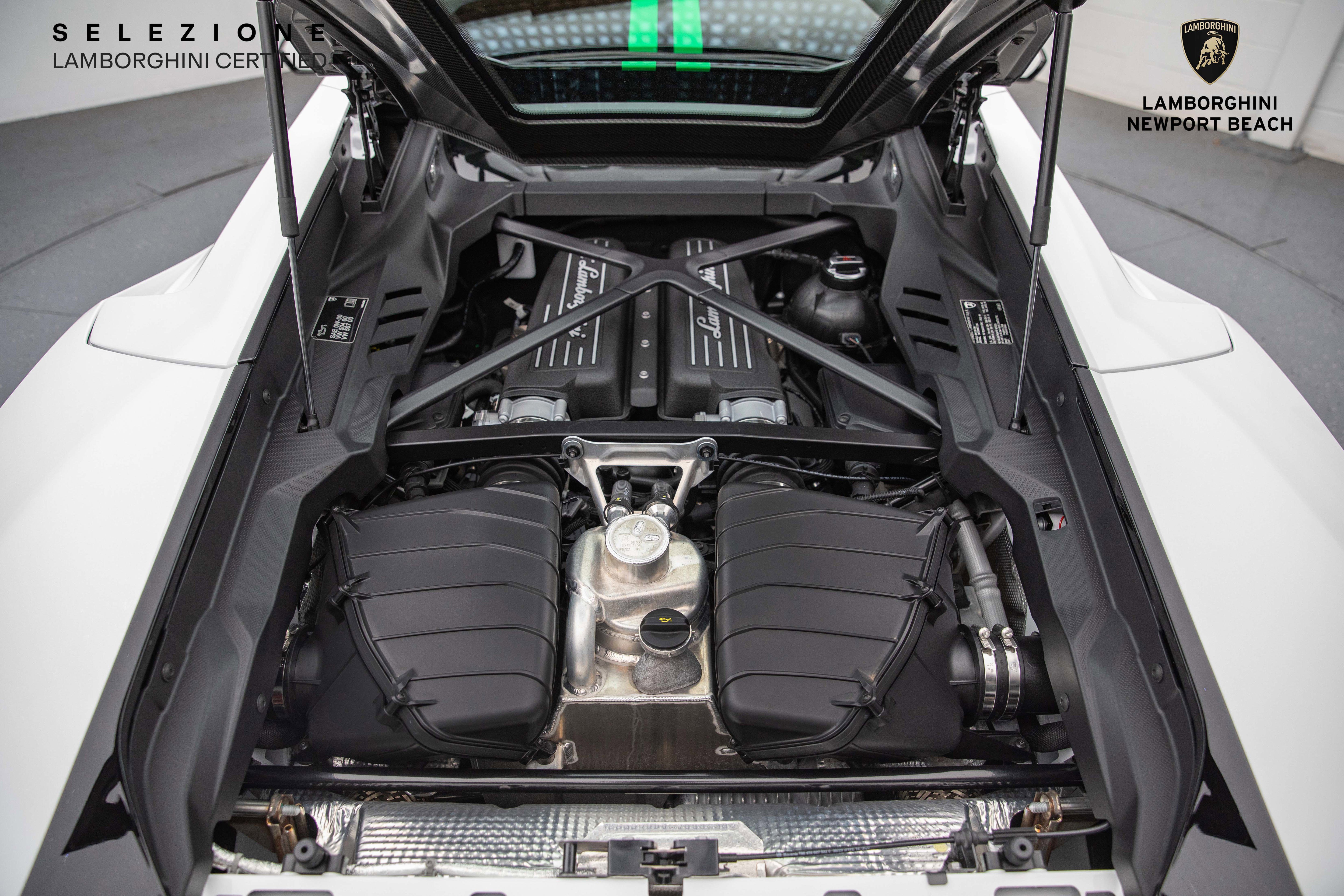 Used 2023 Lamborghini Huracan Tecnica image 16