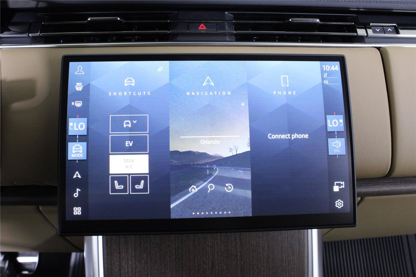 New 2026 Land Rover Range Rover SE AWD/4WD image 20