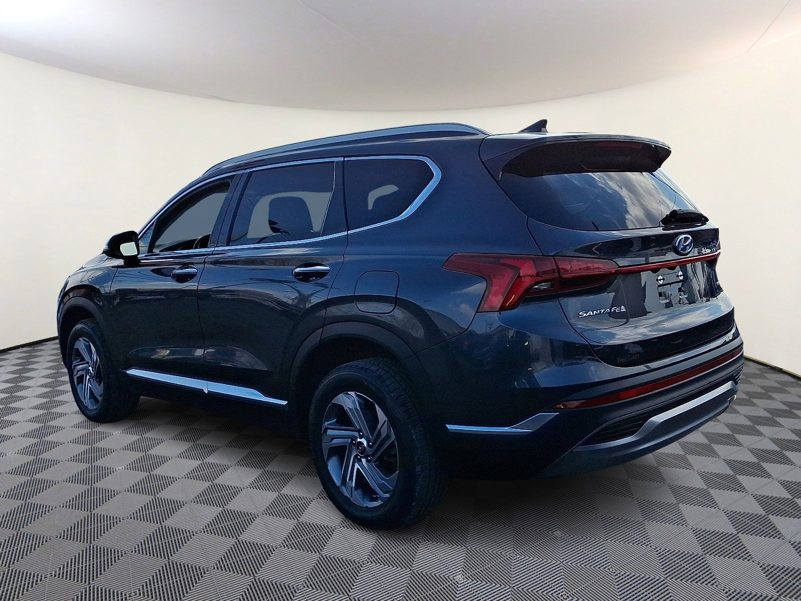 Used 2022 Hyundai Santa Fe SEL w/ Convenience + Premium Package image 5