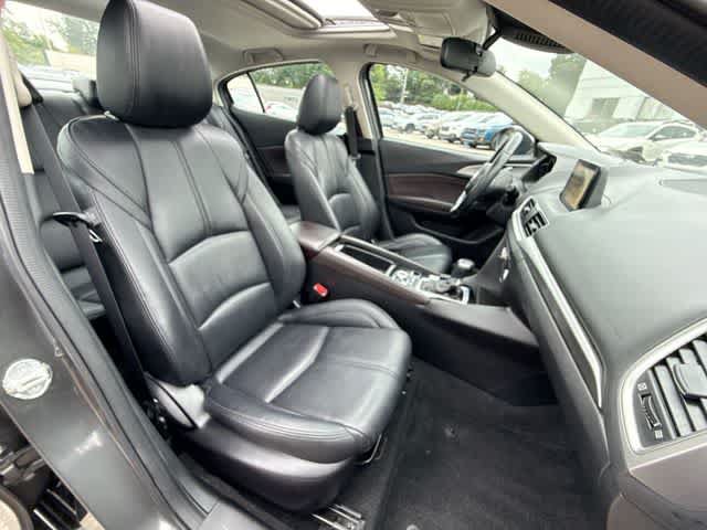 Used 2017 MAZDA MAZDA3 Touring w/ Popular Equipment Package FWD image 20