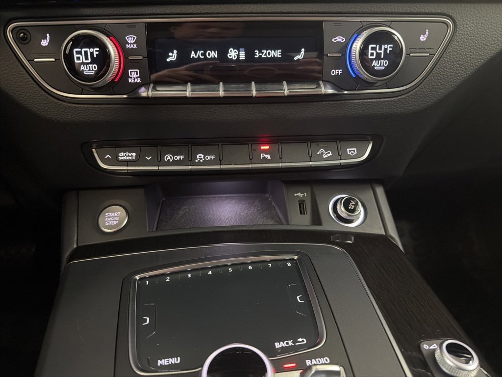Used 2018 Audi Q5 Prestige w/ Prestige Package image 17