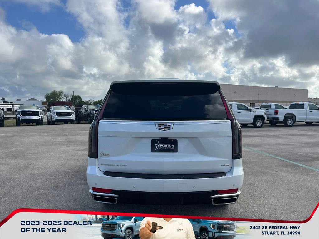 Used 2023 Cadillac Escalade ESV Premium Luxury image 6