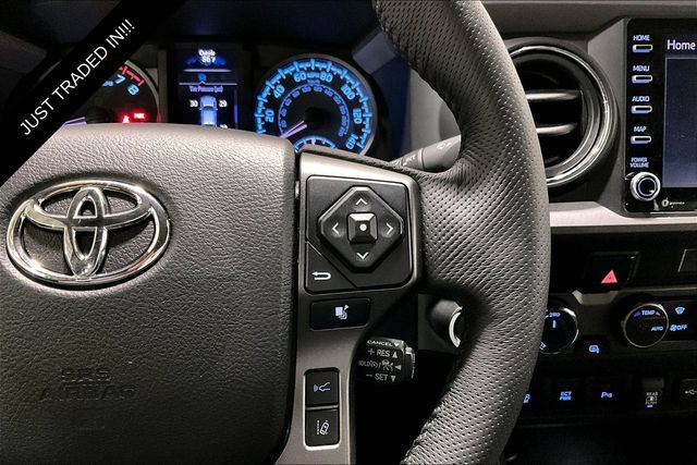 Used 2021 Toyota Tacoma TRD Off-Road w/ Technology Package AWD/4WD image 13