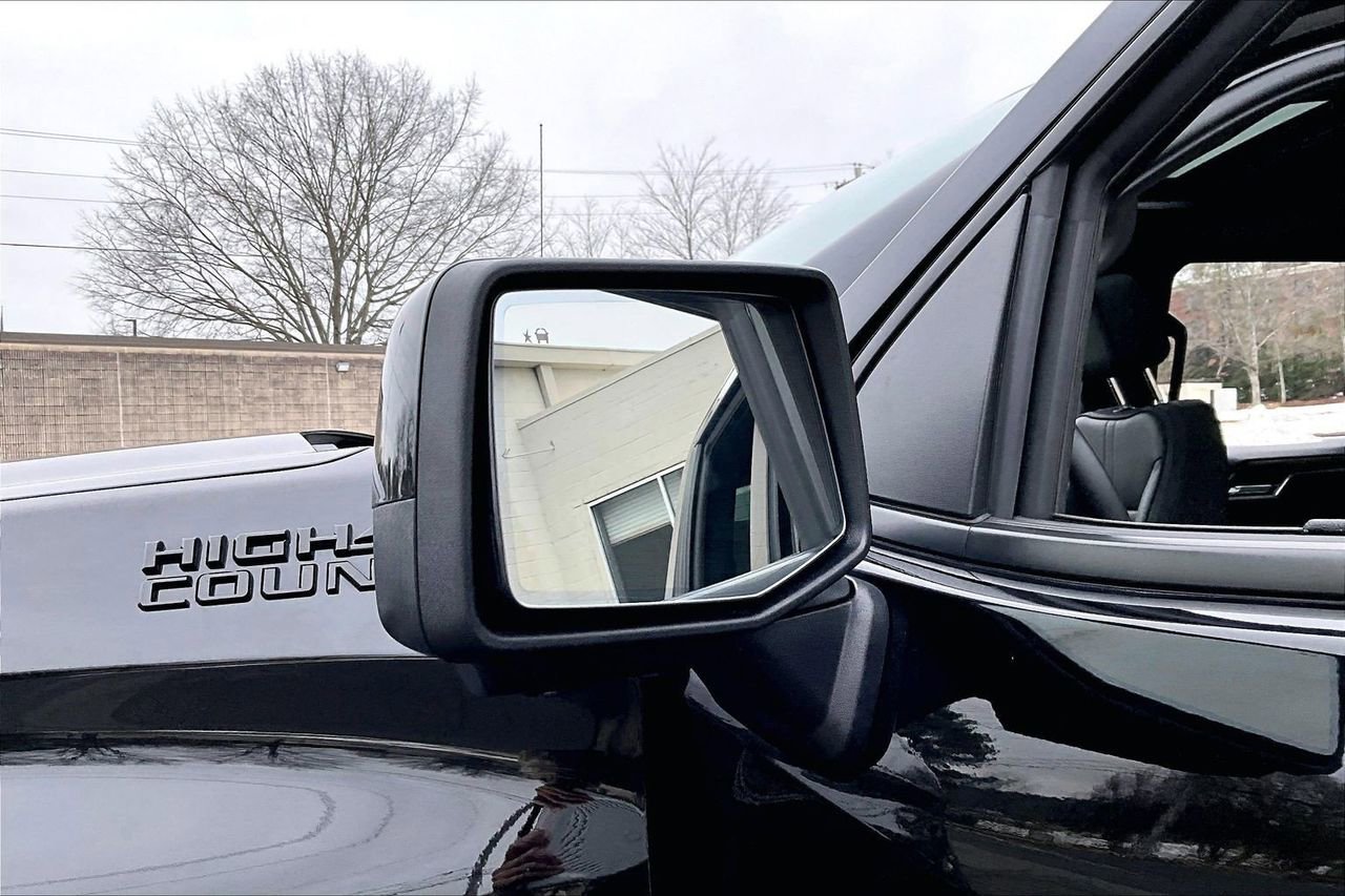 Used 2025 Chevrolet Silverado 1500 High Country w/ Midnight Edition image 29