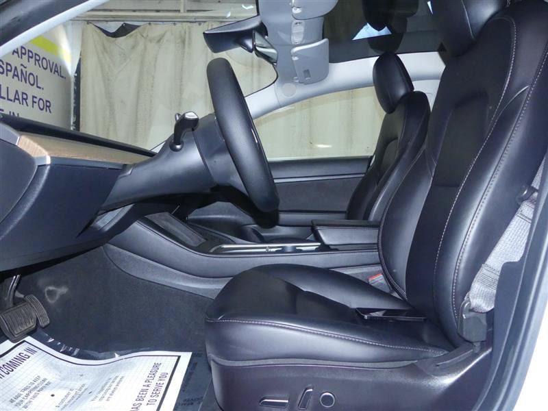 Used 2021 Tesla Model 3 Standard Range Plus RWD image 18