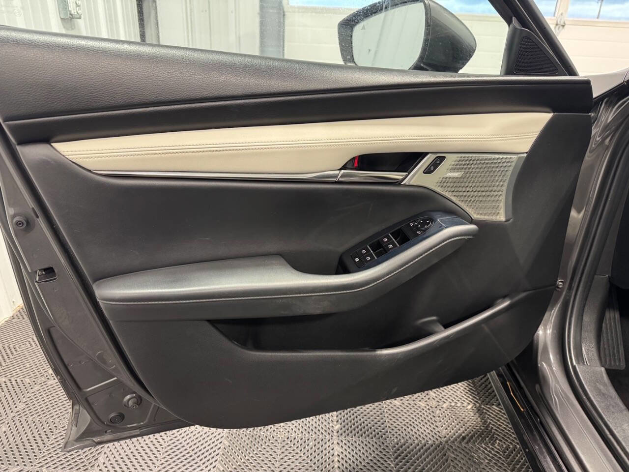 Used 2020 MAZDA MAZDA3 AWD Sedan w/ Premium Package image 9