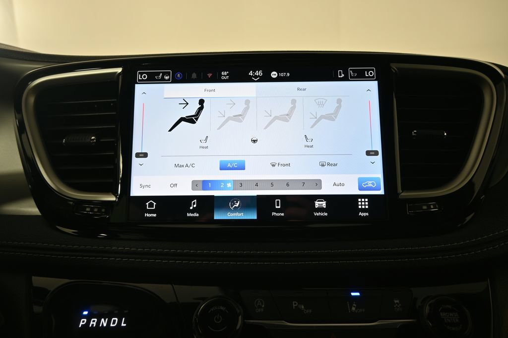 New 2027 Chrysler Pacifica Select FWD image 29