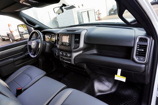 New 2024 RAM 2500 Tradesman w/ Chrome Appearance Group image 16