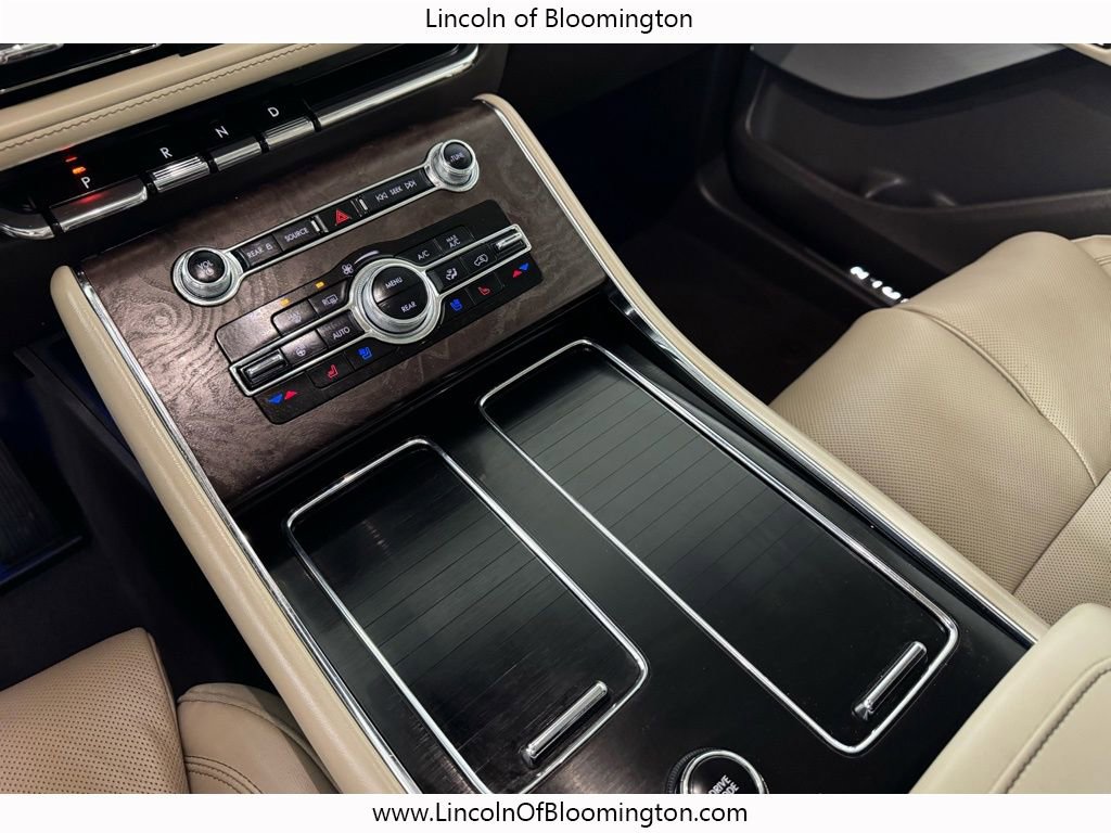 Used 2021 Lincoln Aviator Reserve w/ Equipment Group 202A image 32